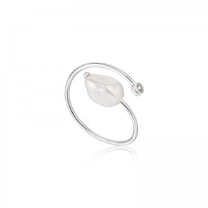 Pearl Twist Adjustable Ring